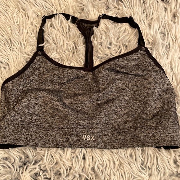 VSX sports bra. - Picture 1 of 4
